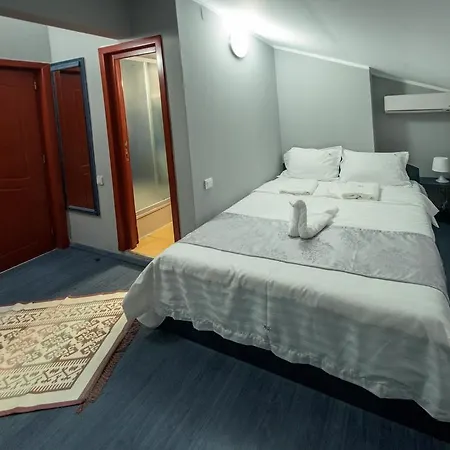 Vila Aquarium Guest house *